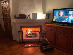 Townhouse with pool, Wi-fi, BBQ and private solarium
